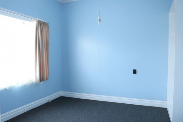 Photo of property in 123 Cambridge Street, Levin, 5510