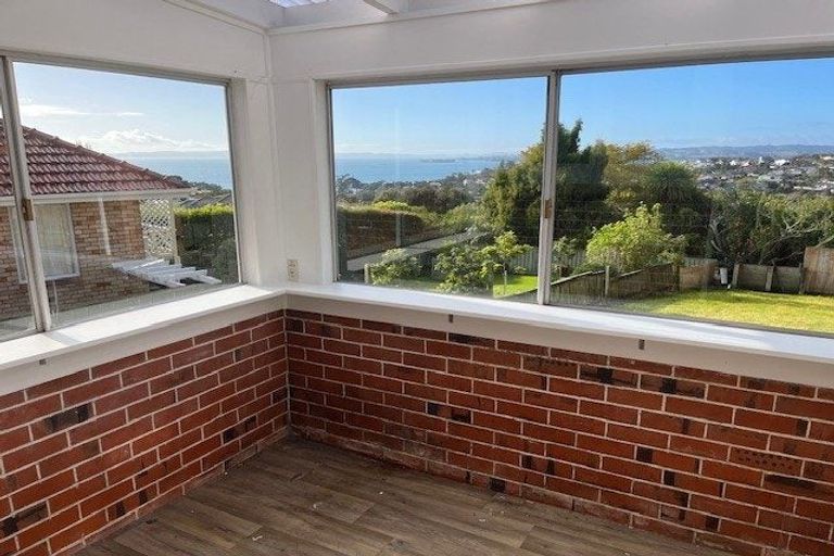 Photo of property in 105 Bleakhouse Road, Howick, Auckland, 2014
