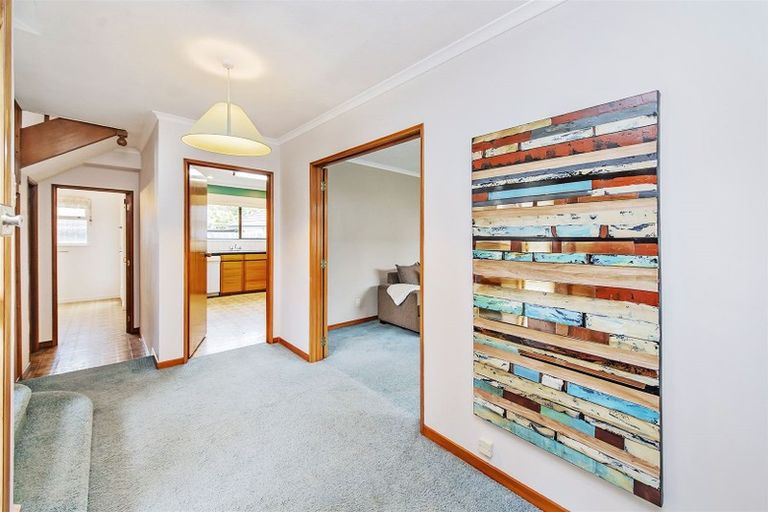 Photo of property in 2/47 Strowan Road, Strowan, Christchurch, 8052