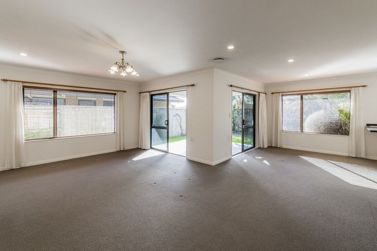 Photo of property in 91a Queen Street West, Levin, 5510