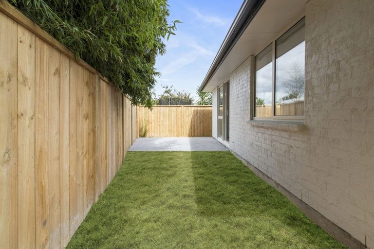 Photo of property in 2/41 Ross Crescent, Fairfield, Hamilton, 3214