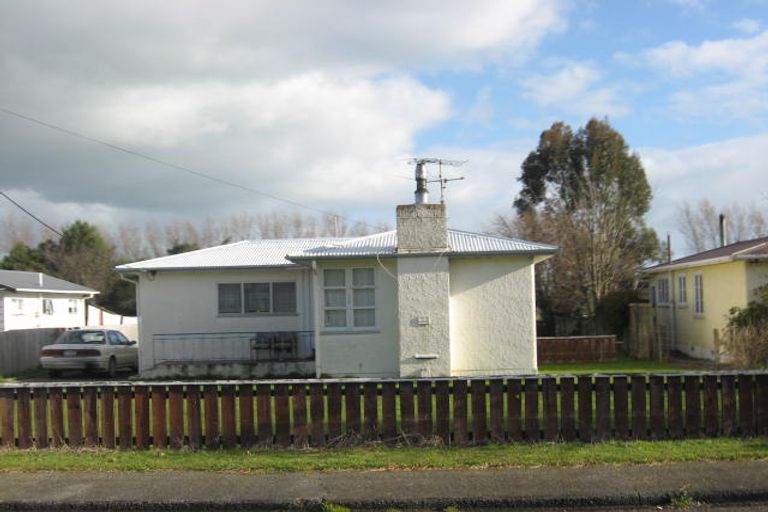 Photo of property in 73 Victoria Street, Carterton, 5713