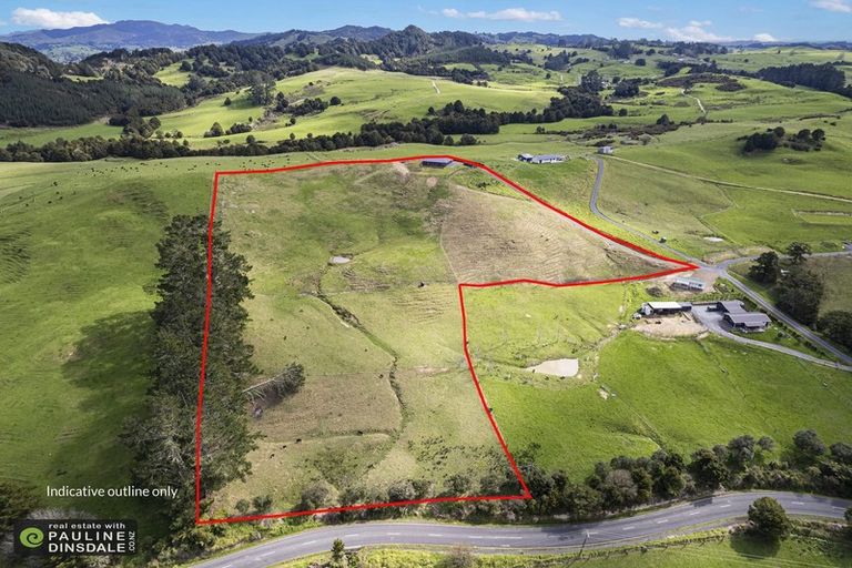 Photo of property in 845b Hukerenui Road, Hukerenui, Hikurangi, 0182