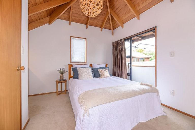 Photo of property in 16 Braemar Road, Castor Bay, Auckland, 0620