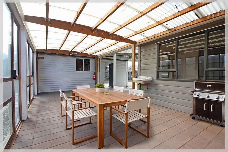 Photo of property in 5 Linklater Avenue, Foxton Beach, Foxton, 4815