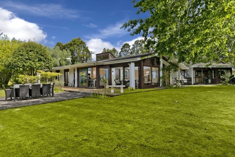 Photo of property in 9 Dysart Lane, Kumeu, 0891