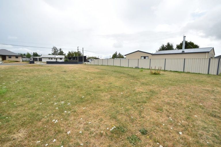 Photo of property in 19 Totara Drive, Twizel, 7901