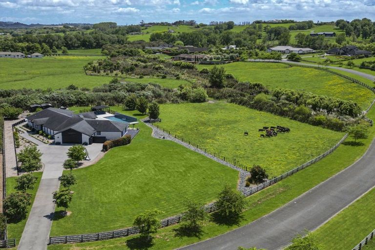 Photo of property in 13 Oak Valley Road, Dairy Flat, Albany, 0792