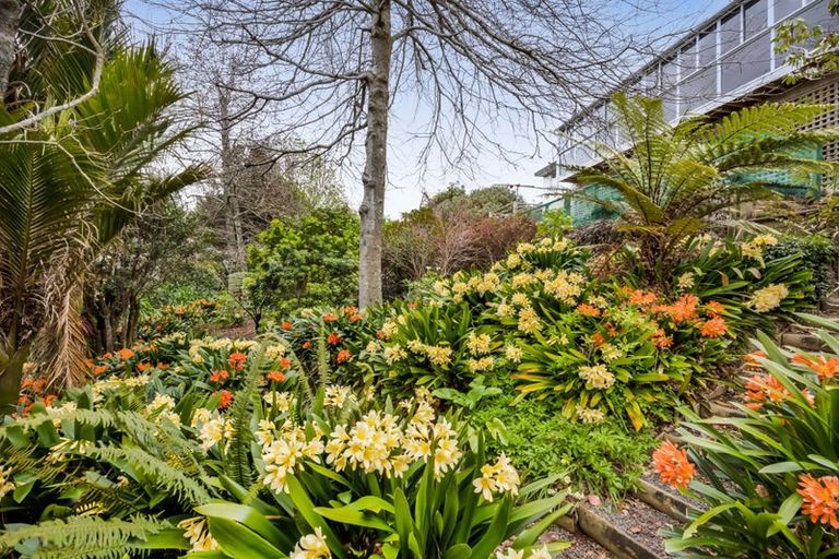 Photo of property in 54 Karina Road, Merrilands, New Plymouth, 4312