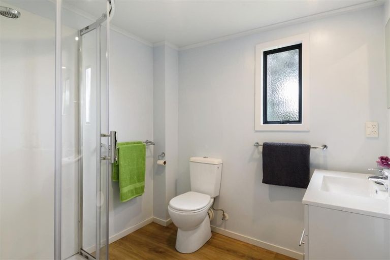 Photo of property in 166 Holmes Road, Waiuku, 2682