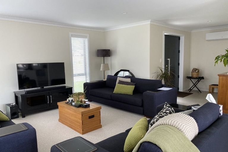 Photo of property in 154 Adler Drive, Ohauiti, Tauranga, 3112