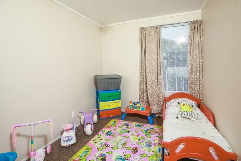 Photo of property in 42 Lindsay Crescent, Nawton, Hamilton, 3200