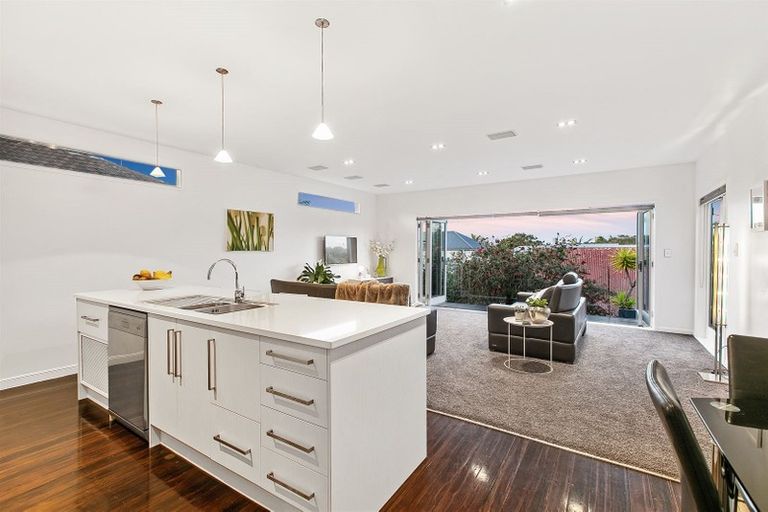 Photo of property in 41 Shackleton Road, Mount Eden, Auckland, 1024