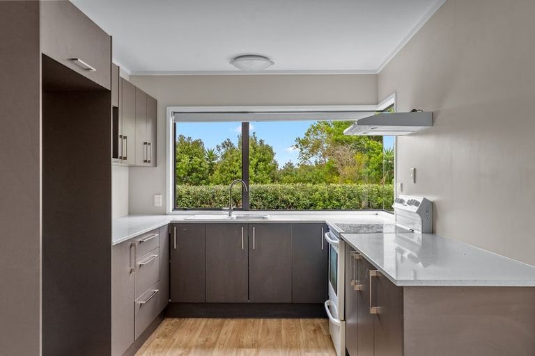 Photo of property in 331 South Head Road, South Head, Helensville, 0874