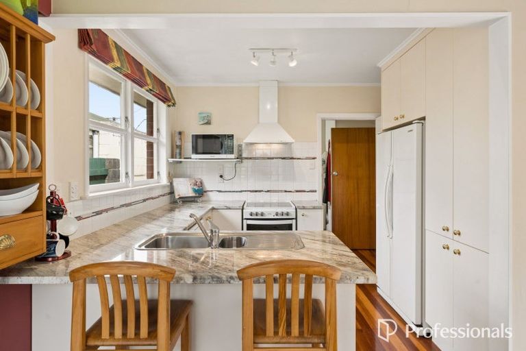 Photo of property in 3 York Avenue, Manor Park, Lower Hutt, 5019