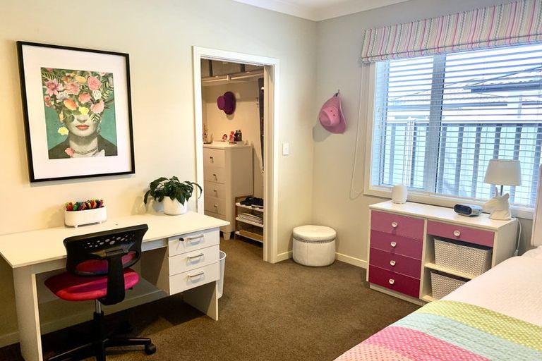 Photo of property in 14 Haast Place, Poraiti, Napier, 4112