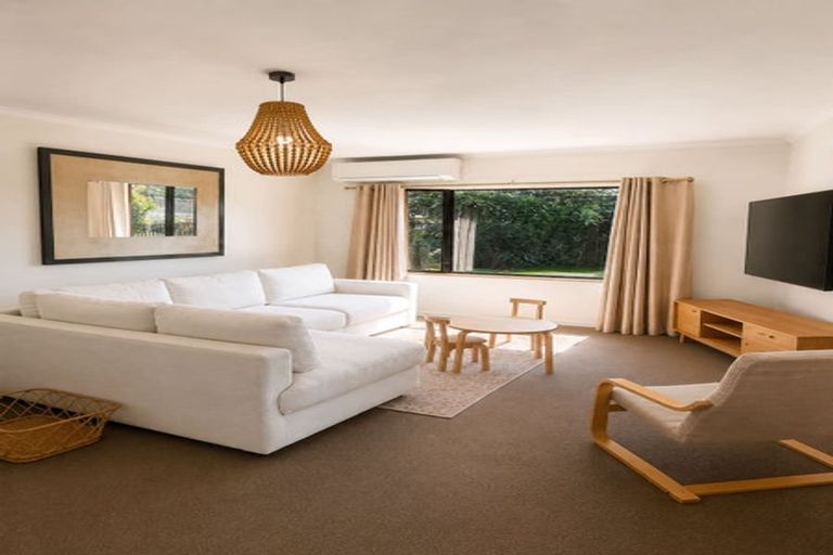 Photo of property in 1/9 Basilton Close, Bucklands Beach, Auckland, 2012
