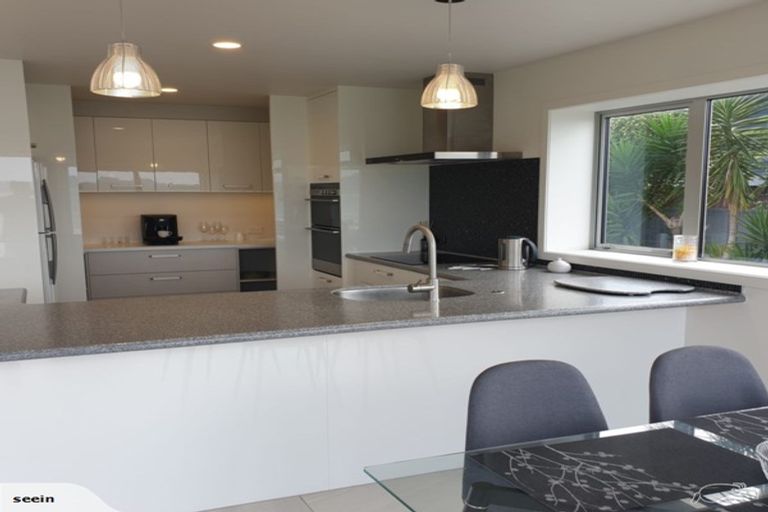 Photo of property in 2/249 One Tree Point Road, One Tree Point, 0118