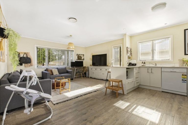 Photo of property in 1/29 Cosgrave Road, Papakura, 2110