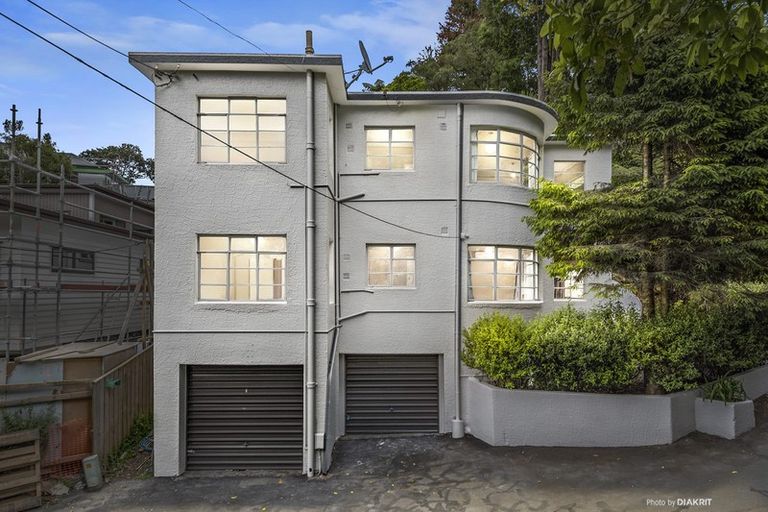 Photo of property in 13b Kim Street, Khandallah, Wellington, 6035