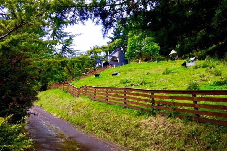 Photo of property in 236 Moores Valley Road, Wainuiomata, 5373