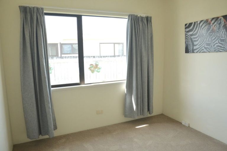 Photo of property in 4/29 Aeronautic Road, Takanini, 2112