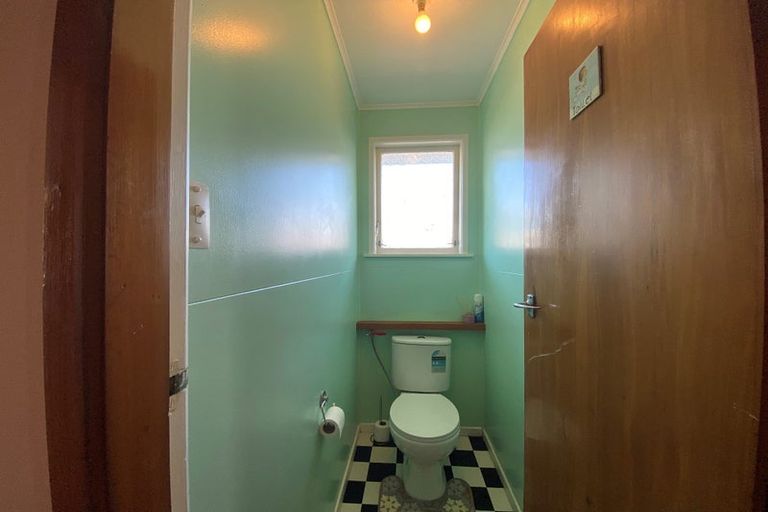 Photo of property in 9 Short Street, Waitara, 4320