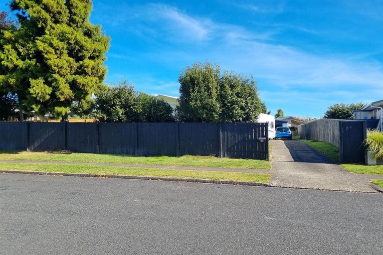 Photo of property in 18 Tennyson Drive, Owhata, Rotorua, 3010