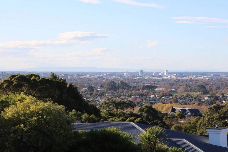 Photo of property in 31 Woodside Common, Westmorland, Christchurch, 8025