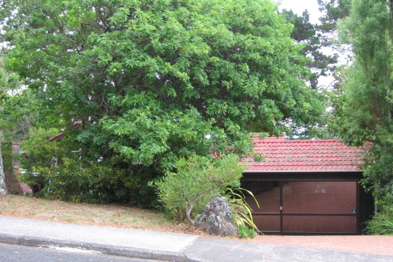 Photo of property in 44 Rosecamp Road, Beach Haven, Auckland, 0626