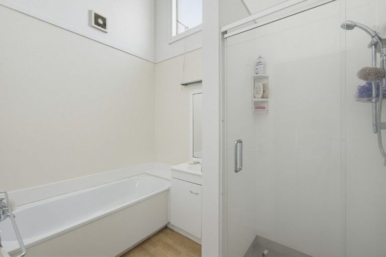 Photo of property in 90 Eatwell Avenue, Paraparaumu Beach, Paraparaumu, 5032