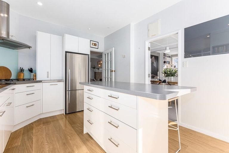 Photo of property in 43 Messines Road, Karori, Wellington, 6012