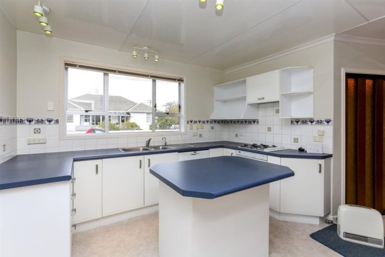 Photo of property in 23 Tokomaru Street, Welbourn, New Plymouth, 4312