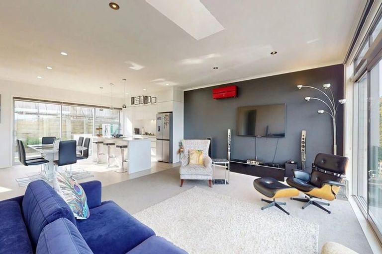 Photo of property in 29 Cresswell Place, Johnsonville, Wellington, 6037