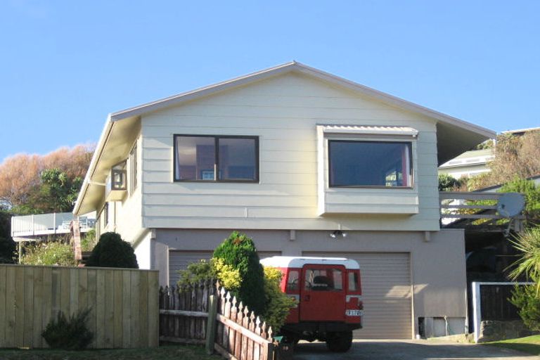 Photo of property in 19 Lagden Street, Camborne, Porirua, 5026