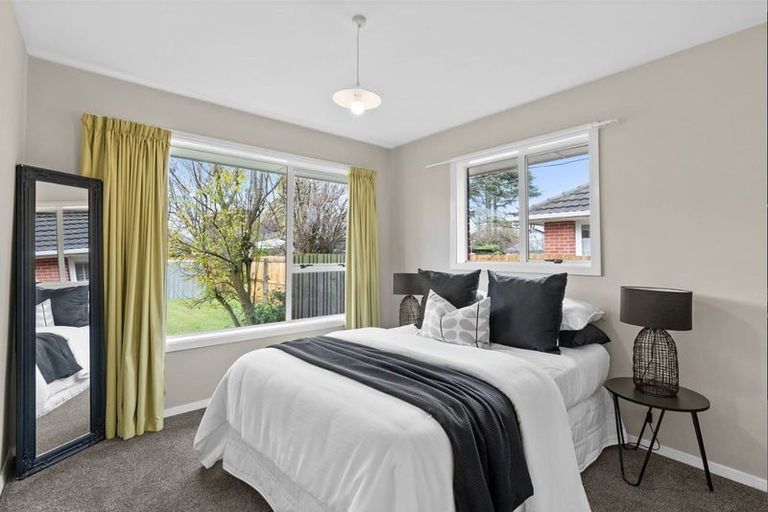 Photo of property in 25 Greenhurst Street, Sockburn, Christchurch, 8042