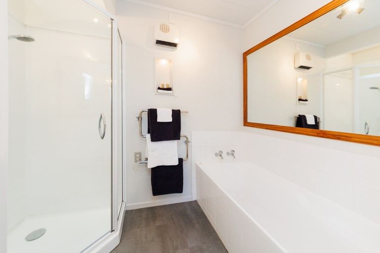 Photo of property in 75a Waterloo Crescent, Hokowhitu, Palmerston North, 4410