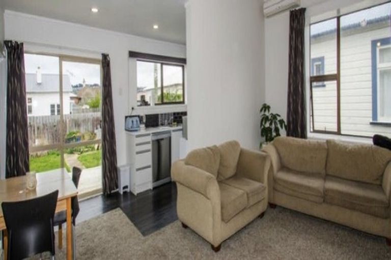 Photo of property in 80 Grove Street, Saint Kilda, Dunedin, 9012