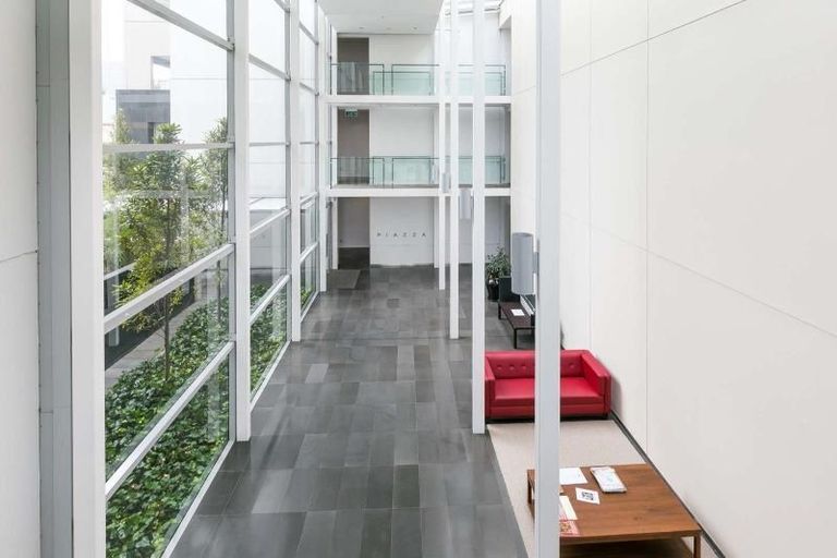 Photo of property in Sanctum Apartment, 10 Ebor Street, Te Aro, Wellington, 6011