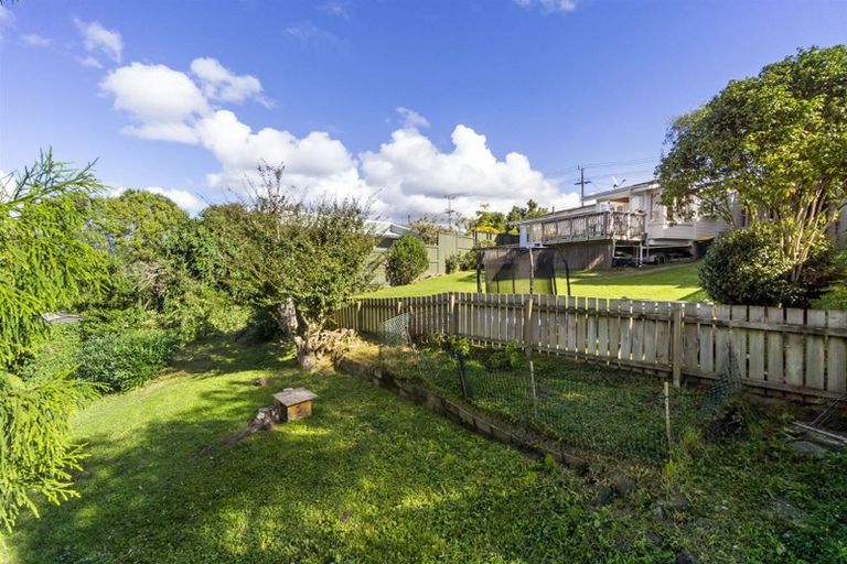 Photo of property in 55 Jaemont Avenue, Te Atatu South, Auckland, 0610