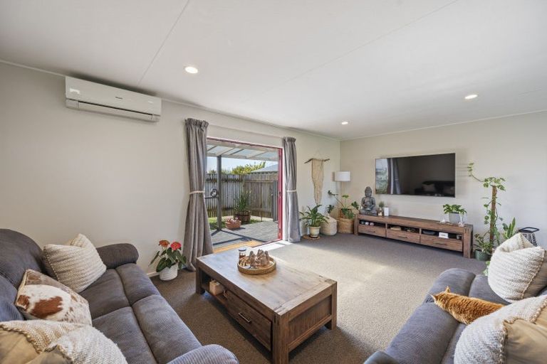 Photo of property in 43a Tait Drive, Greenmeadows, Napier, 4112