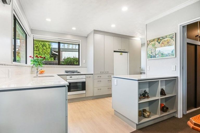 Photo of property in 30 Sayers Crescent, Ilam, Christchurch, 8041