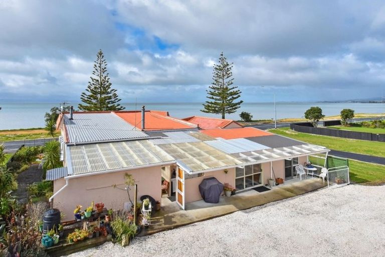 Photo of property in 903 East Coast Road, Kaiaua, Pokeno, 2473