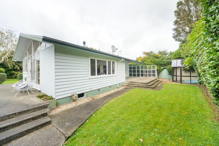 Photo of property in 20 Burfield Place, Awapuni, Palmerston North, 4412
