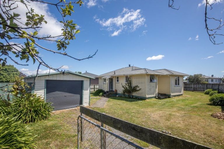 Photo of property in 1 Kowhai Place, Waipukurau, 4200