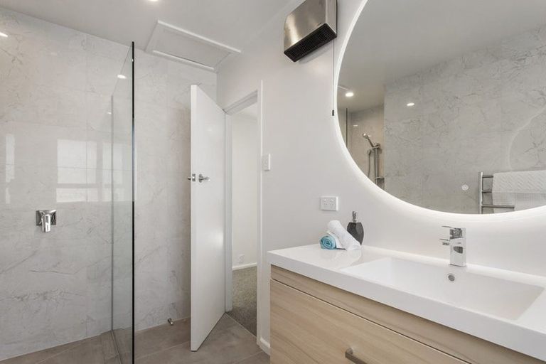 Photo of property in 14 Ron Place, Bishopdale, Christchurch, 8051