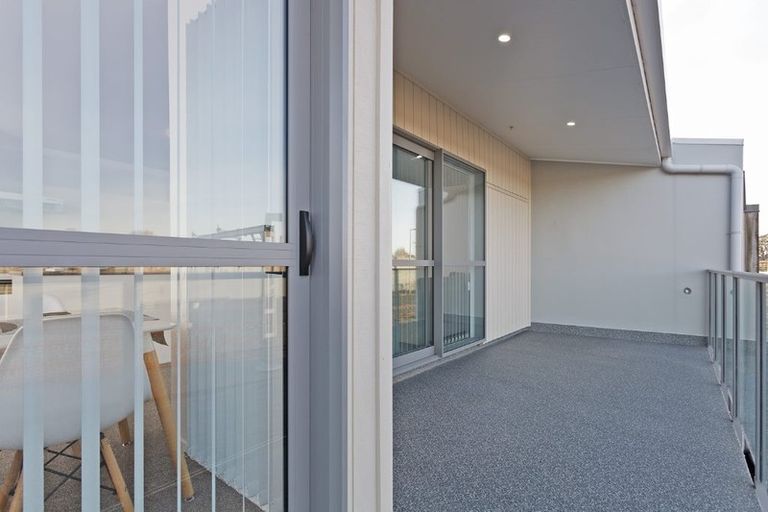 Photo of property in 12/26 Railway Street West, Papakura, 2110