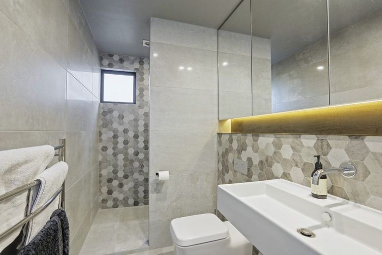 Photo of property in 12 Edgeware Road, St Albans, Christchurch, 8014