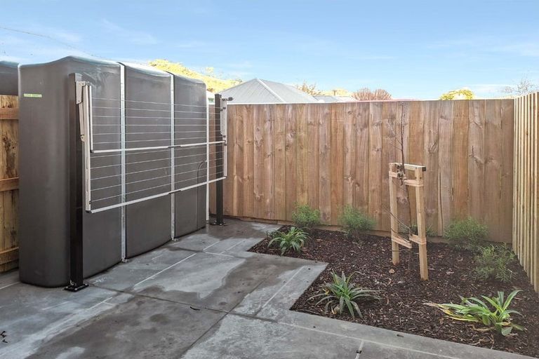 Photo of property in 52 Milne Crescent, Taita, Lower Hutt, 5011