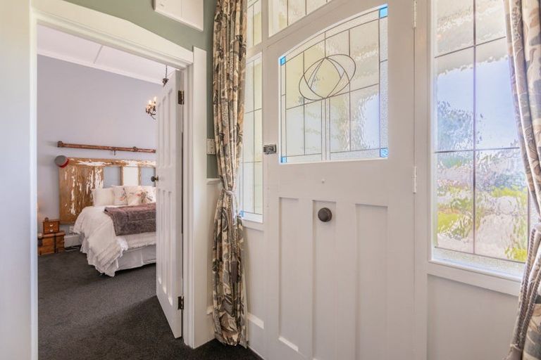 Photo of property in 210 Lascelles Street, Saint Leonards, Hastings, 4120